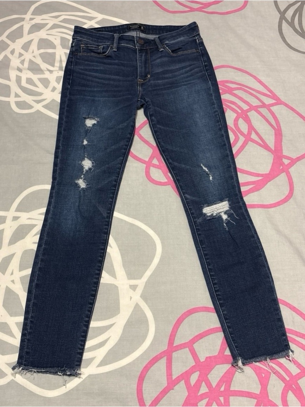 Abercrombie Dark Wash Low-Rise Ripped Harper Ankle Jeans